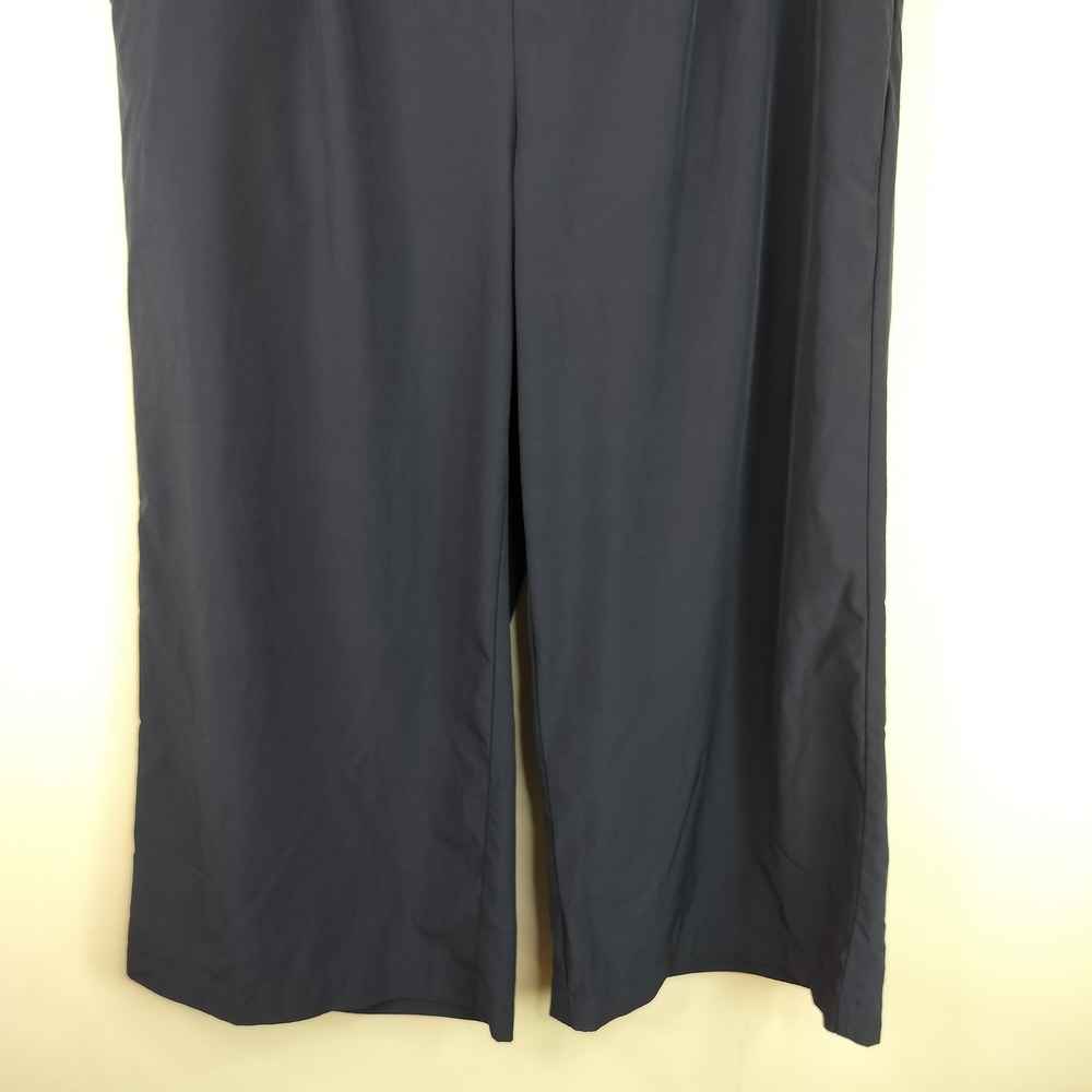 Quince Performance Tech Wide Leg Crop Pant Large Womens Athletic Black Woven - Picture 4 of 10